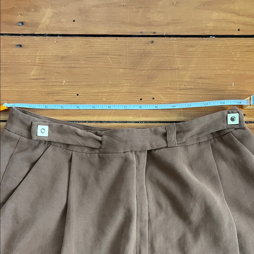Vintage DVF High Rise Shorts - Picture 8 of 8